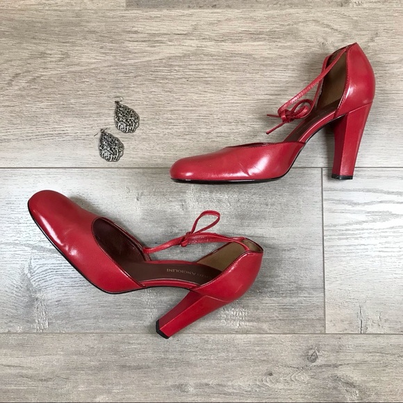 SOLD 50% Off Sale! ENZO ANGIOLINI • Leather Heels - Picture 1 of 13